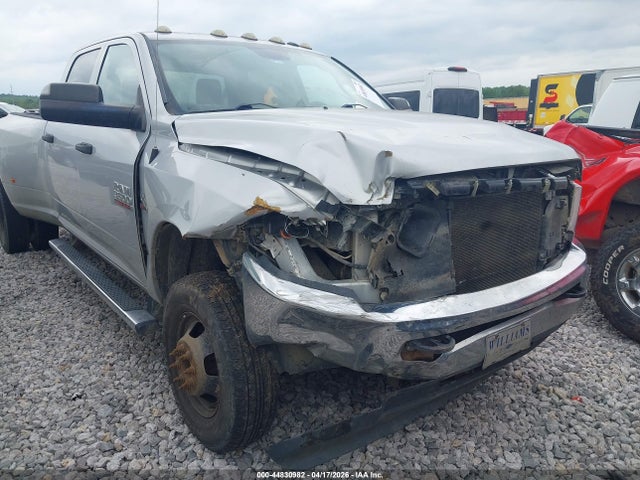 44830982 :رقم المزاد ، 3C63RRGL9HG730155 vin ، 2017 Ram 3500 Tradesman  4x4 8' Box مزاد بيع