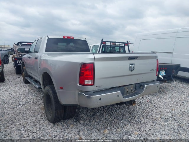 44830982 :رقم المزاد ، 3C63RRGL9HG730155 vin ، 2017 Ram 3500 Tradesman  4x4 8' Box مزاد بيع