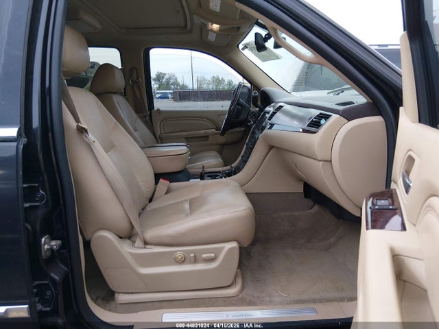 2011 CADILLAC ESCALADE 1GYS4CEF6BR322937 Photo 4