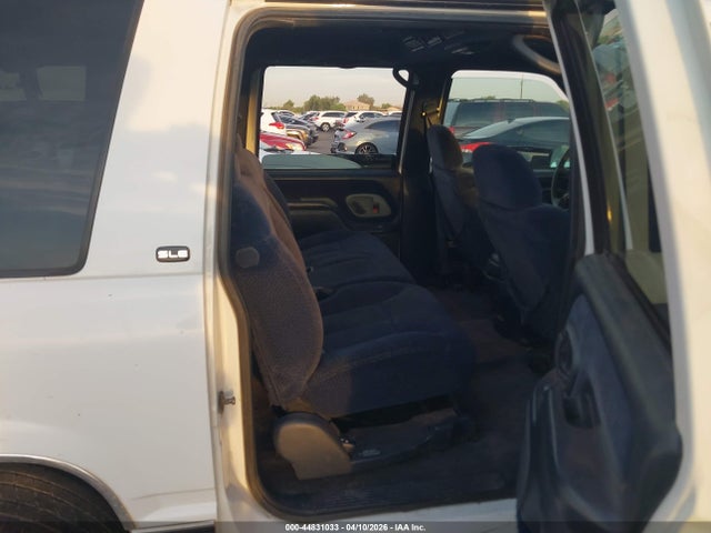 Продажа на аукционе авто 1997 Gmc Suburban 1500 Slt Cmi, vin: 3GKFK16R4VG523576, номер лота: 44831033