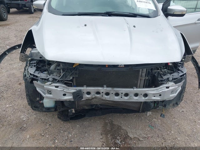 Продажа на аукционе авто 2016 Ford Escape Titanium, vin: 1FMCU0JX9GUB43900, номер лота: 44831036