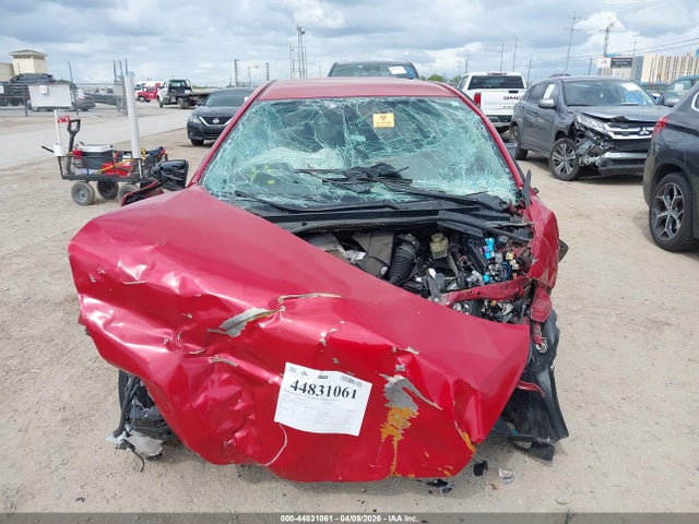 5YFBURHE9GP411172 Toyota Corolla Le Plus