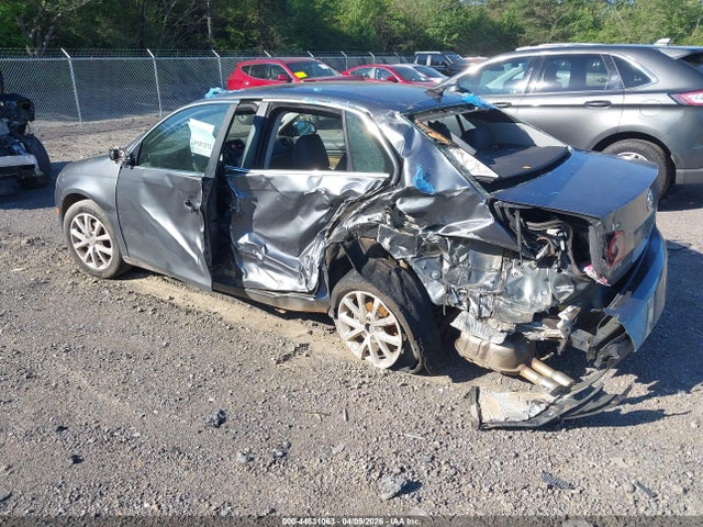 2010 Volkswagen Jetta Se მანქანა იყიდება აუქციონზე, vin: 3VWRZ7AJXAM071246, აუქციონის ნომერი: 44831063