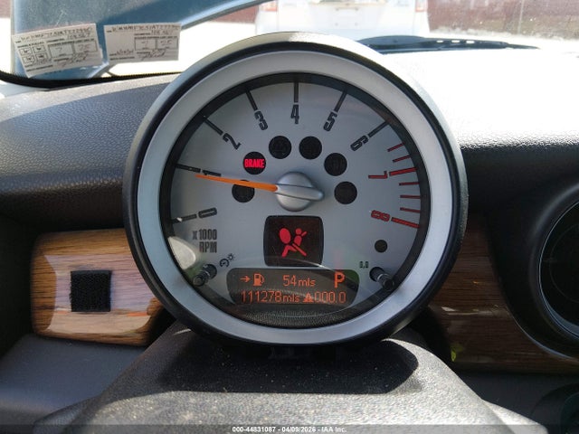 2010 MINI COOPER S WMWMF7C51ATZ72980 Photo 6