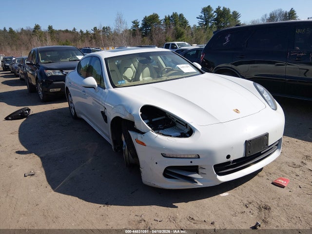 2014 PORSCHE PANAMERA WP0AA2A74EL013879