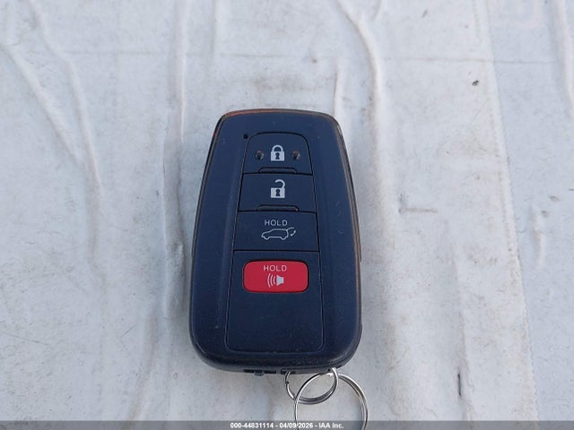 5TDKBRCH1PS598440 Toyota Highlander Hybrid Xle