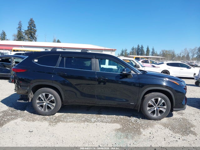 5TDKBRCH1PS598440 Toyota Highlander Hybrid Xle