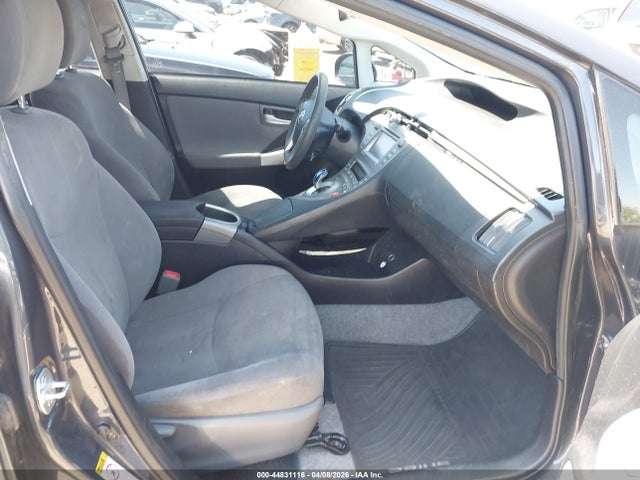 Toyota Prius Three 2015 JTDKN3DU4F0443673 Image 5