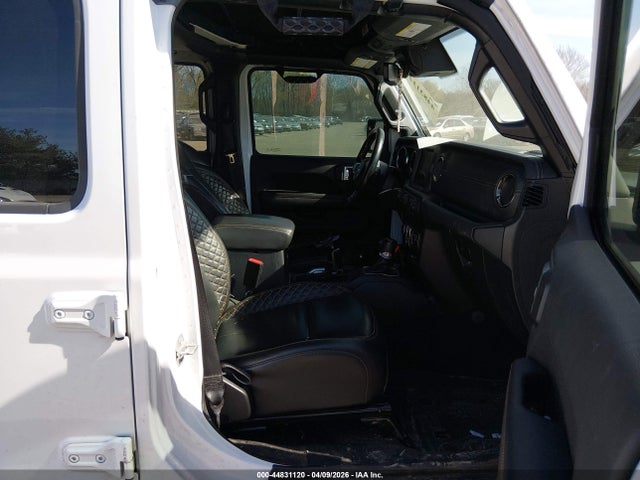 44831120 :رقم المزاد ، 1C6HJTFG3ML557714 vin ، 2021 Jeep Gladiator High Altitude 4x4 مزاد بيع