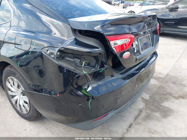 Auction sale of the 2019 Toyota Camry L, vin: 4T1B11HK6KU693732, lot number: 44831148