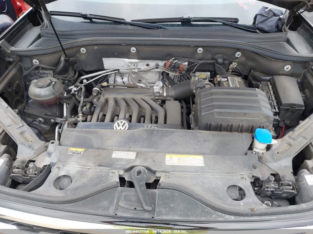 44831166 :رقم المزاد ، 1V2JE2CA1MC236875 vin ، 2021 Volkswagen Atlas Cross Sport 3.6l V6 Se W/technology مزاد بيع