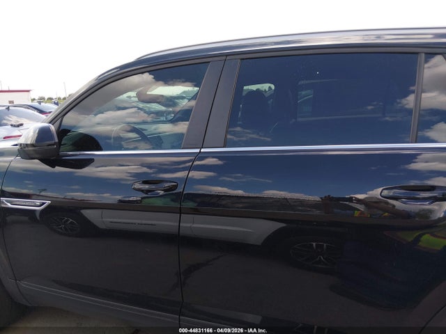 44831166 :رقم المزاد ، 1V2JE2CA1MC236875 vin ، 2021 Volkswagen Atlas Cross Sport 3.6l V6 Se W/technology مزاد بيع
