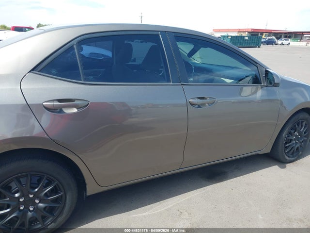 2T1BURHE2JC990996 Toyota COROLLA LE
