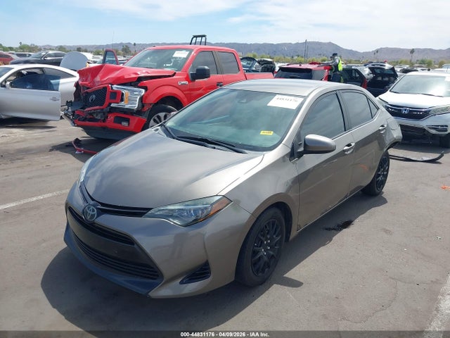 2T1BURHE2JC990996 Toyota COROLLA LE