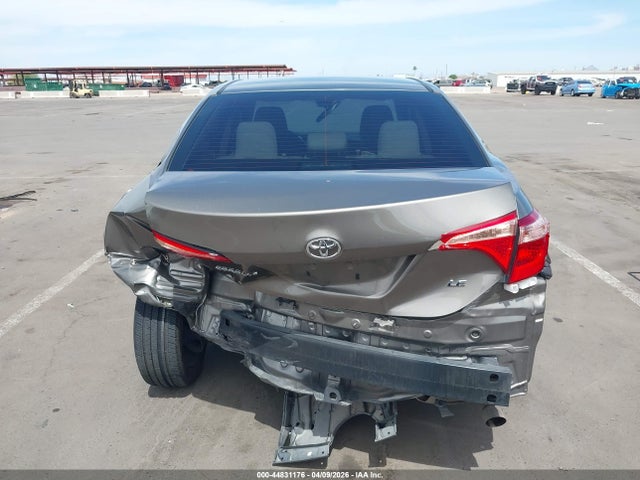 2T1BURHE2JC990996 Toyota COROLLA LE