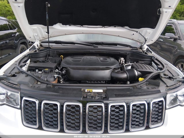 1C4RJEBG2LC268496 Jeep Grand Cherokee Limited 4x2