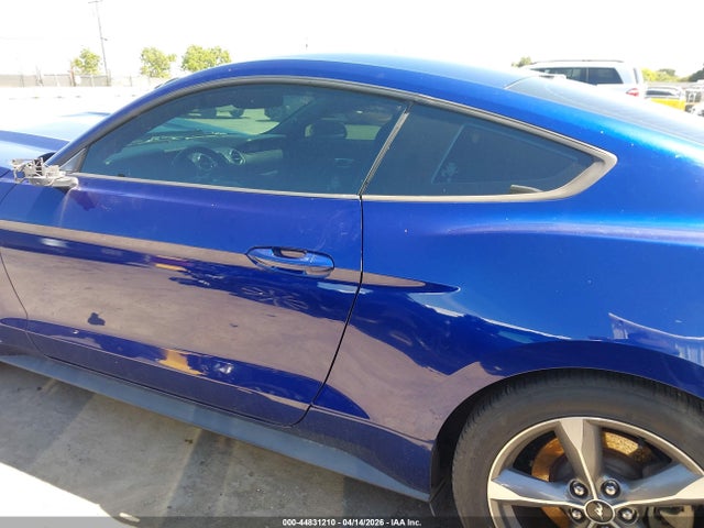 1FA6P8AM8G5306727 Ford Mustang V6