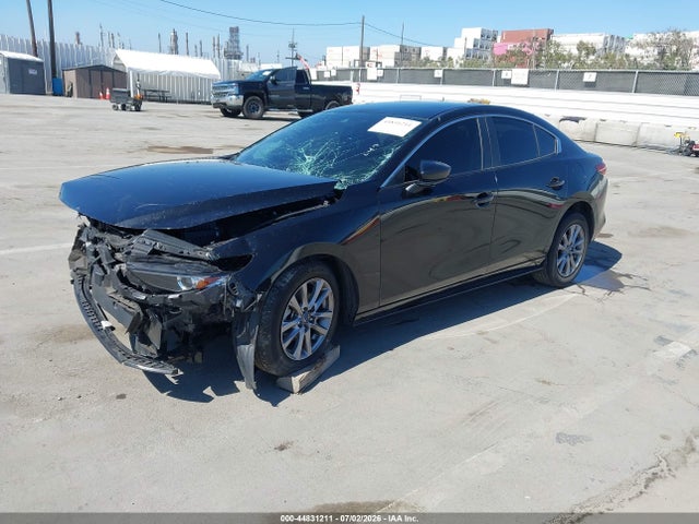 Mazda Mazda3 2.5 S 2022 3MZBPAAL3NM303276 Image 2