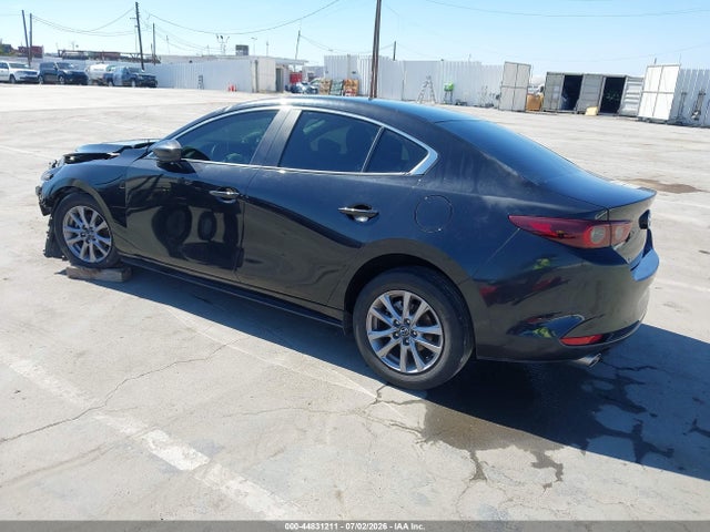 Mazda Mazda3 2.5 S 2022 3MZBPAAL3NM303276 Image 3