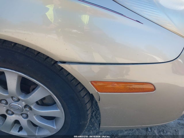 44831218 :رقم المزاد ، JTHBF30G720083143 vin ، 2002 Lexus Es 300 مزاد بيع