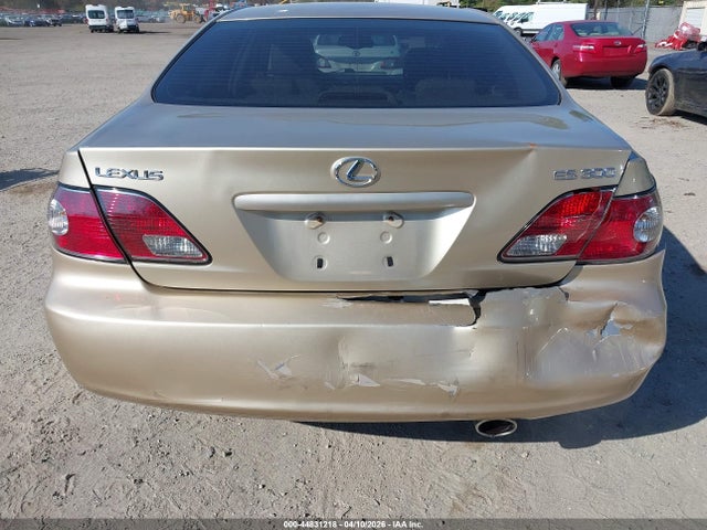 44831218 :رقم المزاد ، JTHBF30G720083143 vin ، 2002 Lexus Es 300 مزاد بيع