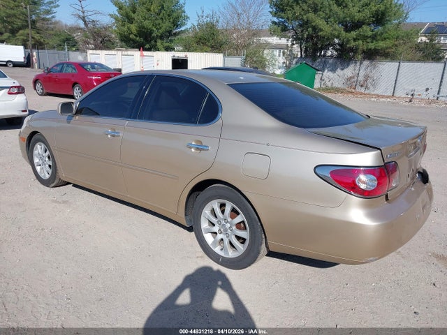 44831218 :رقم المزاد ، JTHBF30G720083143 vin ، 2002 Lexus Es 300 مزاد بيع