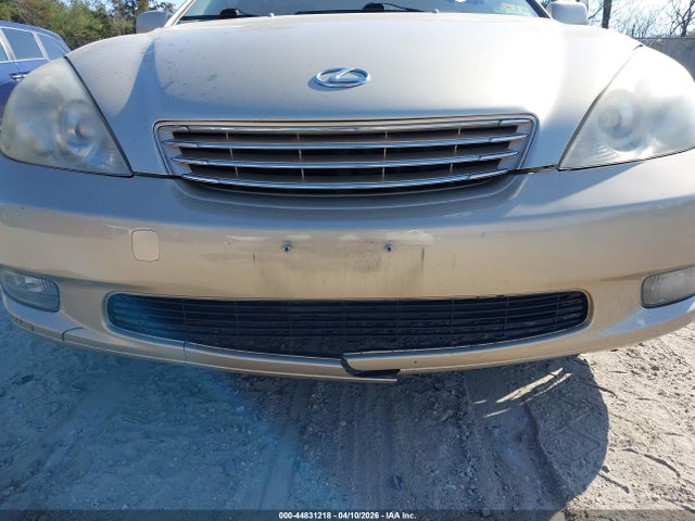 44831218 :رقم المزاد ، JTHBF30G720083143 vin ، 2002 Lexus Es 300 مزاد بيع