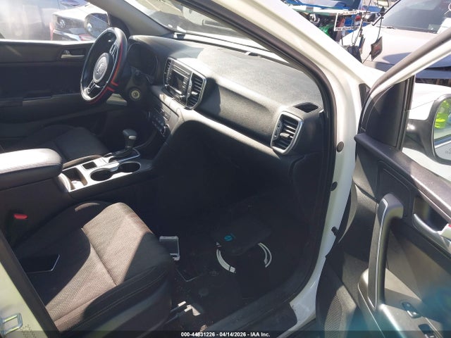 2019 KIA SPORTAGE KNDPM3AC3K7619635 Photo 4