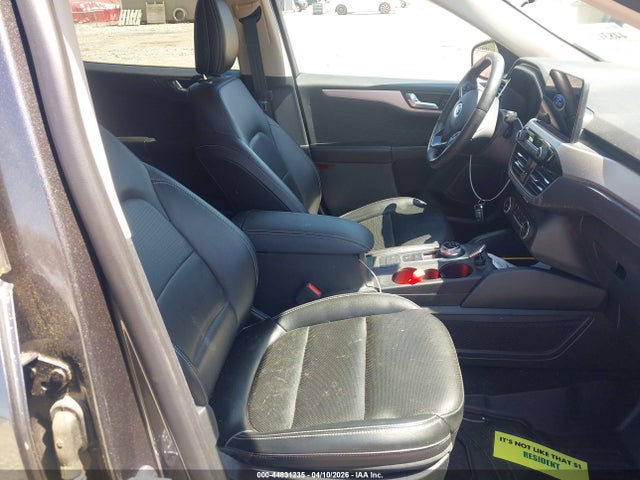 44831235 :رقم المزاد ، 1FMCU0BZ8LUB55630 vin ، 2020 Ford Escape Se Sport Hybrid مزاد بيع