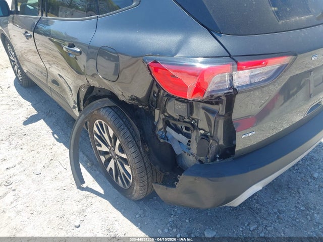 44831235 :رقم المزاد ، 1FMCU0BZ8LUB55630 vin ، 2020 Ford Escape Se Sport Hybrid مزاد بيع