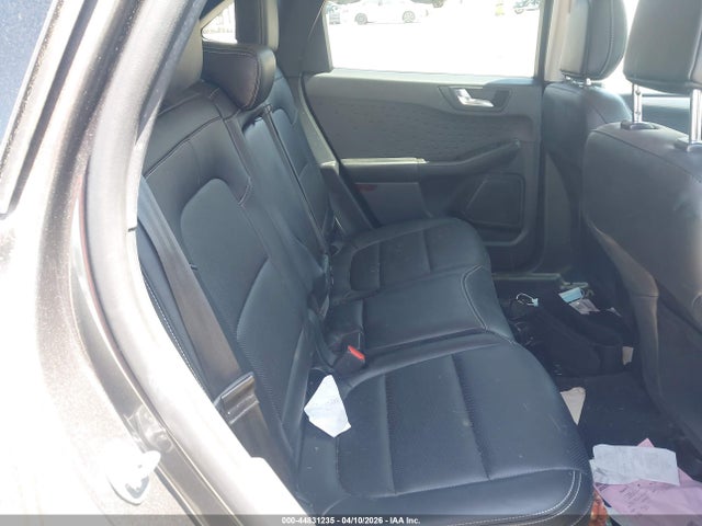 44831235 :رقم المزاد ، 1FMCU0BZ8LUB55630 vin ، 2020 Ford Escape Se Sport Hybrid مزاد بيع