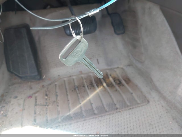 Aukcja sprzedaży 2000 Toyota Camry Ce, vin: 4T1BG22K1YU754586, numer aukcji: 44831267