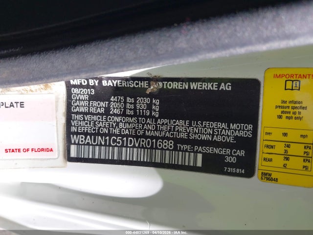 44831269 :رقم المزاد ، WBAUN1C51DVR01688 vin ، 2013 Bmw 128i مزاد بيع