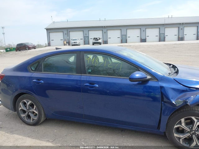 2020 Kia Forte Lxs მანქანა იყიდება აუქციონზე, vin: 3KPF24AD6LE142488, აუქციონის ნომერი: 44831271