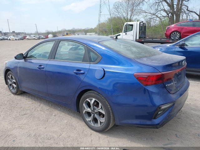 2020 Kia Forte Lxs მანქანა იყიდება აუქციონზე, vin: 3KPF24AD6LE142488, აუქციონის ნომერი: 44831271