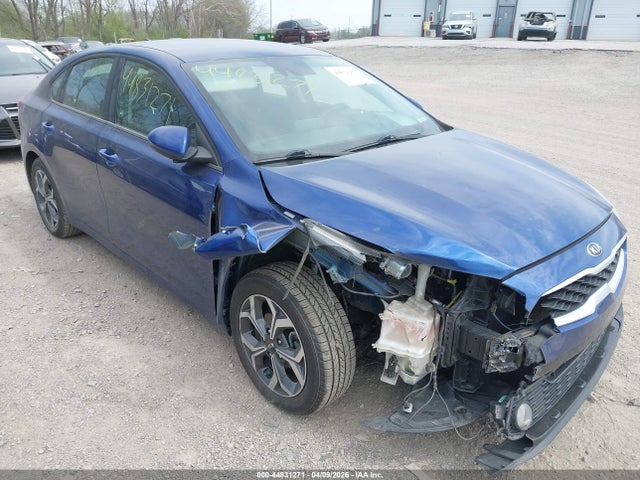 2020 Kia Forte Lxs მანქანა იყიდება აუქციონზე, vin: 3KPF24AD6LE142488, აუქციონის ნომერი: 44831271