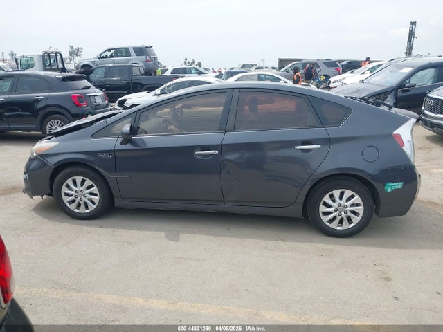 Toyota Prius Plug-in Advanced 2014 JTDKN3DPXE3051918 Image 14