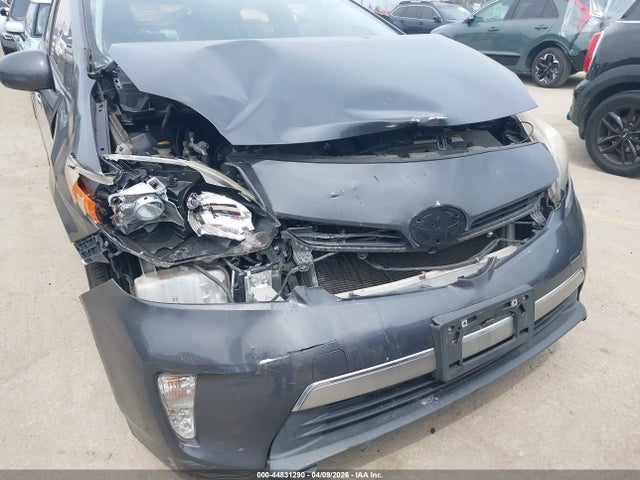 Toyota Prius Plug-in Advanced 2014 JTDKN3DPXE3051918 Image 6