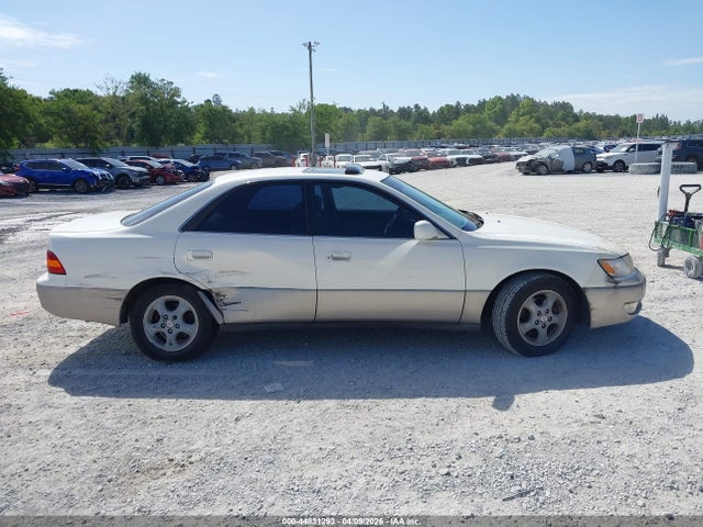 44831293 :رقم المزاد ، JT8BF22G2V5002094 vin ، 1997 Lexus Es 300 مزاد بيع