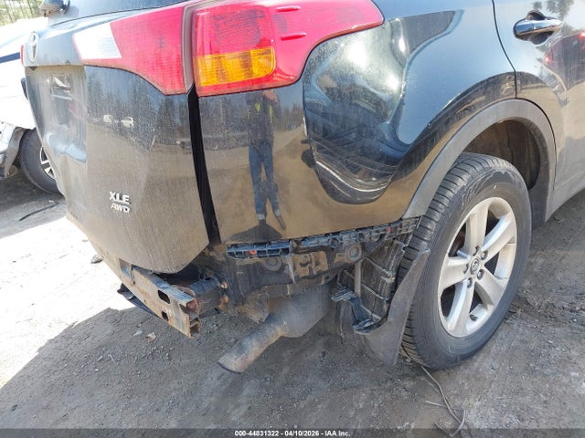 Toyota Rav4 Xle 2015 2T3RFREV9FW230901 Image 18