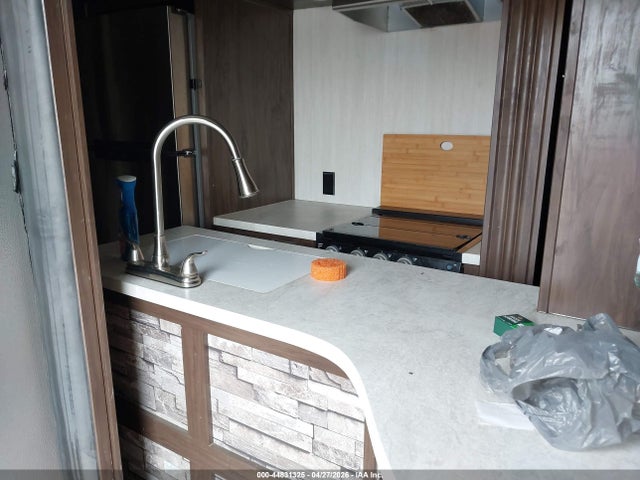 Продажа на аукционе авто 2019 Forest River Wolf Pack, vin: 5ZT3CTYB2K1213216, номер лота: 44831325