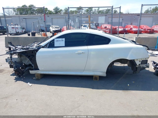 2015 Infiniti Q60 მანქანა იყიდება აუქციონზე, vin: JN1CV6EL9FM890300, აუქციონის ნომერი: 44831330