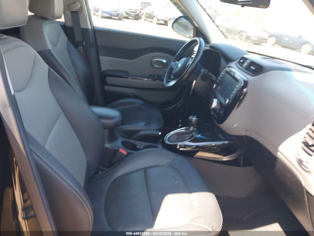 44831355 :رقم المزاد ، KNDJP3A53H7424044 vin ، 2017 Kia Soul + مزاد بيع