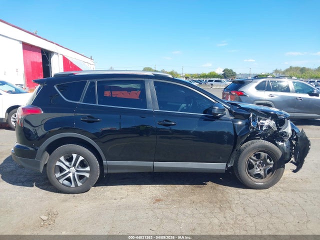 Toyota RAV4 LE 2017 2T3BFREV9HW652378 Image 13