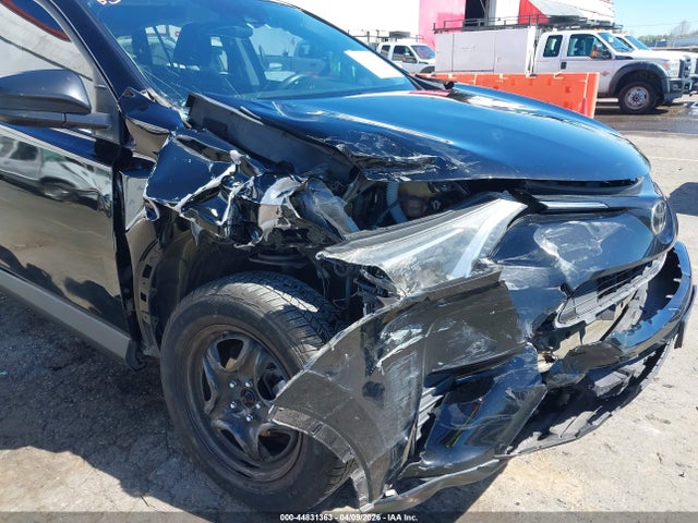 Toyota RAV4 LE 2017 2T3BFREV9HW652378 Image 6