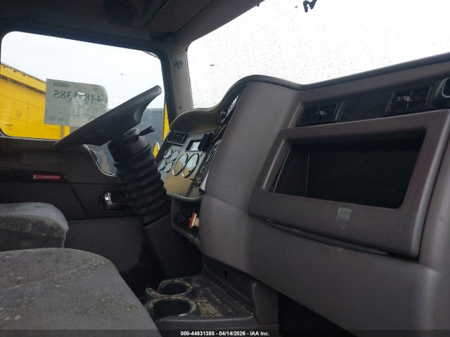 Продажа на аукционе авто 2012 Kenworth Construction T370, vin: 2XKHAM8A2CM334465, номер лота: 44831385