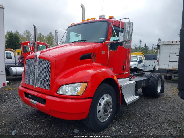 44831393 :رقم المزاد ، 2XKHAM8A5CM334458 vin ، 2012 Kenworth Construction T370 مزاد بيع
