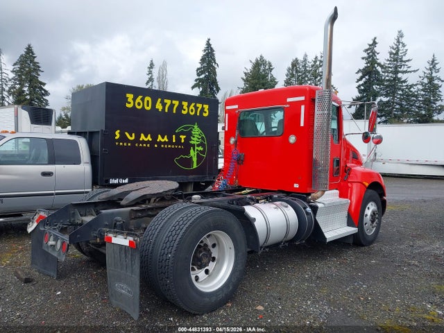44831393 :رقم المزاد ، 2XKHAM8A5CM334458 vin ، 2012 Kenworth Construction T370 مزاد بيع