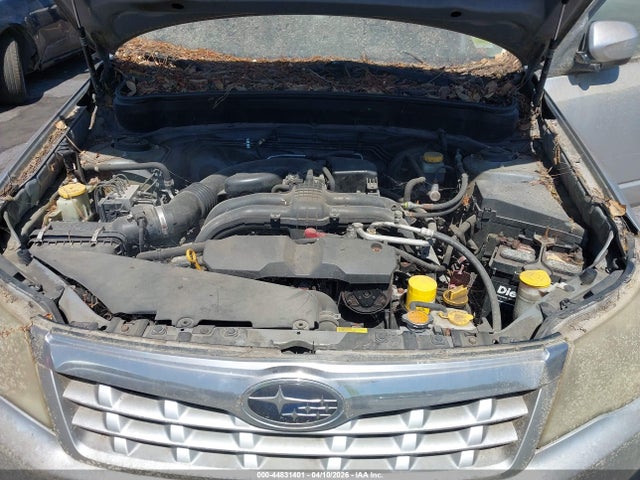 44831401 :رقم المزاد ، JF2SHAEC1BH744464 vin ، 2011 Subaru Forester 2.5x Limited مزاد بيع