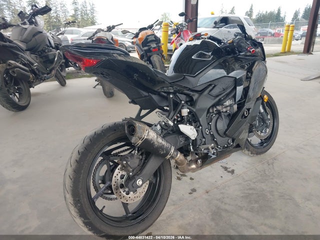 ML5ZXCP13SDA35076 Kawasaki Zx400 P
